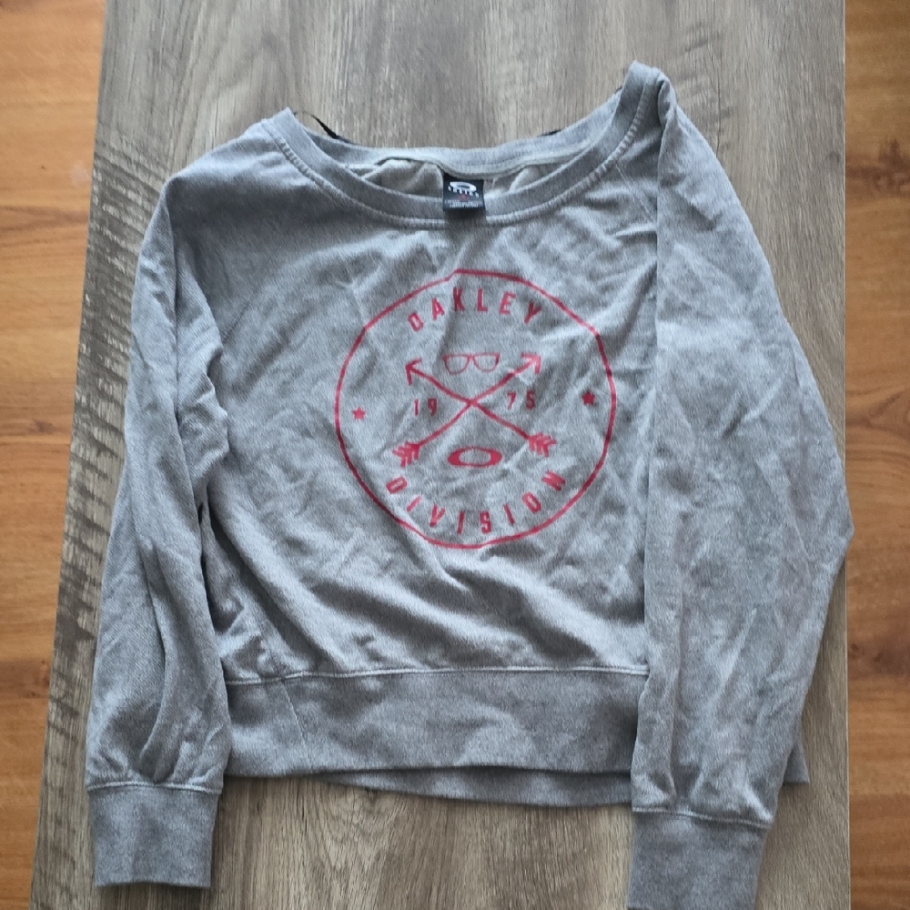 Oakley Heather Gray Pullover with Red Graphic